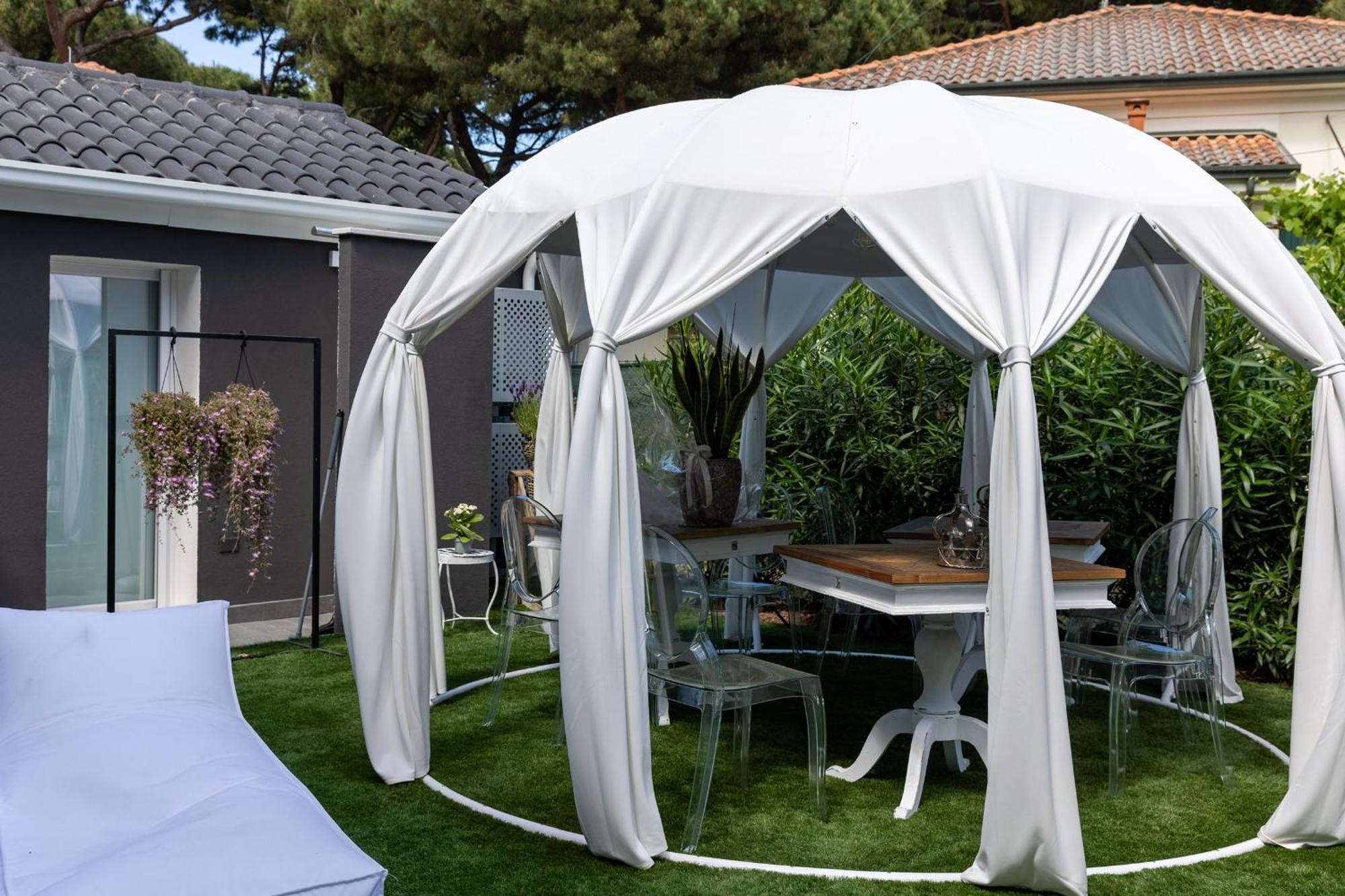 Villa Monti Suites&Aparts Cesenatico Eksteriør bilde